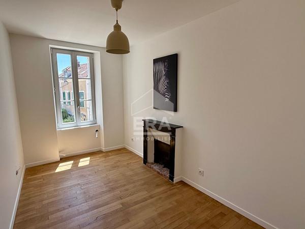 Maison de charme rénovée coeur du vieux village de Louveciennes