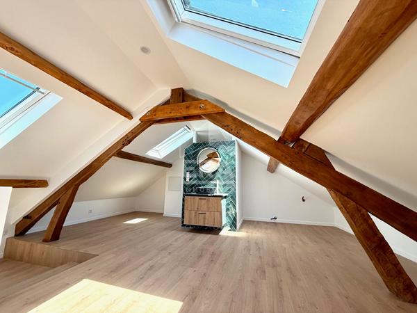 Maison de charme rénovée coeur du vieux village de Louveciennes