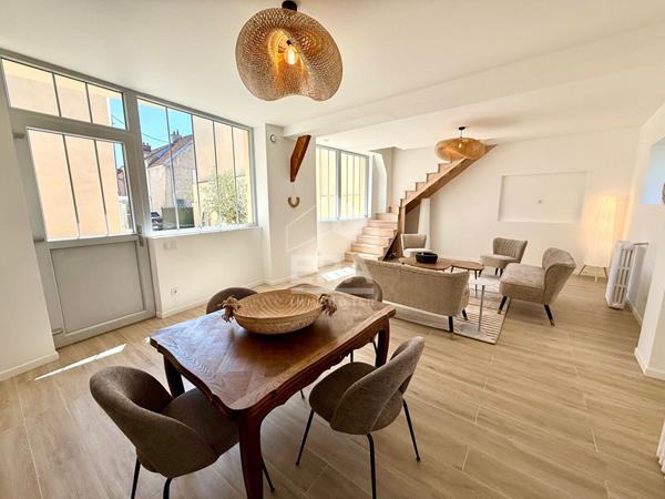 Maison de charme rénovée coeur du vieux village de Louveciennes