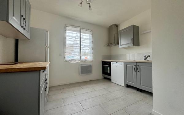 Maison à vendre    3 pièces • 75 m2 Harly