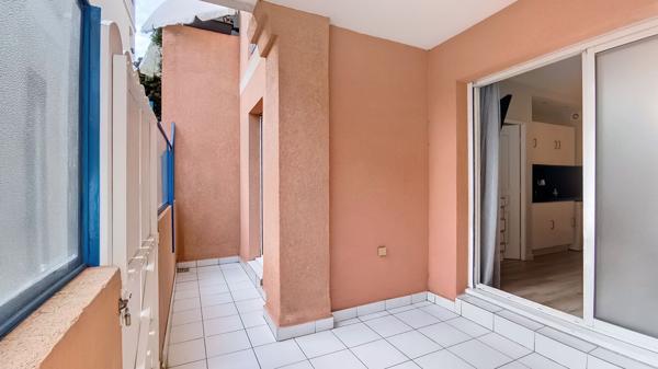 PORT FREJUS T2 TERRASSE CAVE