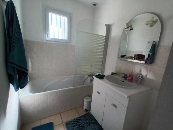 Maison  5 pièce(s)  4 chambre(s)  100.41 m²