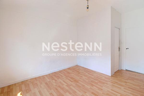 A VENDRE Appartement T2 - LUMINEUX - COTIGNAC - PROCHE VILLAGE - Parking proche