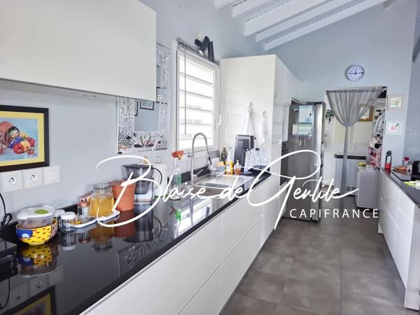 Maison à vendre 4 pièces LE MOULE (971)