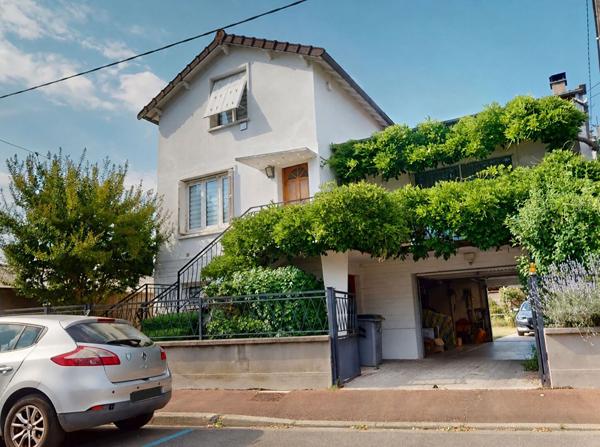 LIVRY- GARGAN, Maison familiale 5 pièces avec jardin et garage
