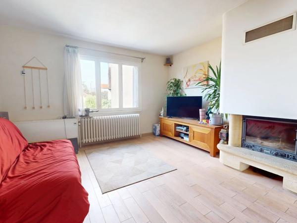 LIVRY- GARGAN, Maison familiale 5 pièces avec jardin et garage