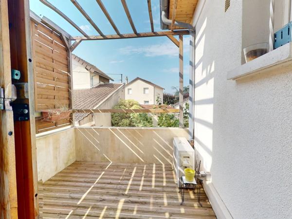 LIVRY- GARGAN, Maison familiale 5 pièces avec jardin et garage