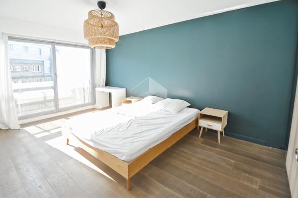 Boulogne Billancourt 4 pièces de 84 m2, DERNIER ETAGE, BALCON, LUMINEUX.