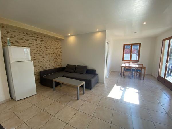 À LOUER - MAISON MEUBLÉE - MENNECY