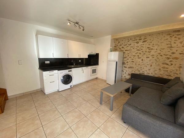 À LOUER - MAISON MEUBLÉE - MENNECY