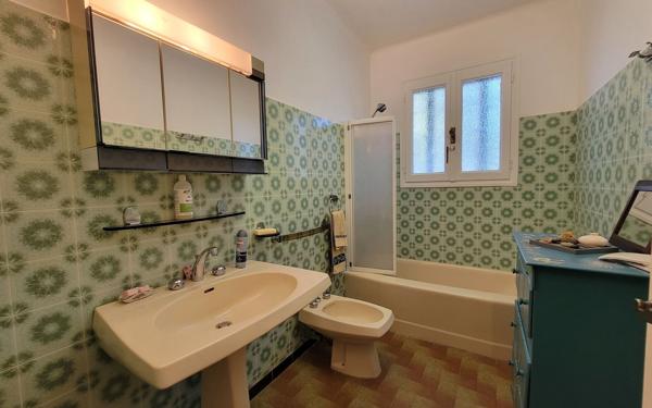 Maison à vendre    5 pièces •  Catllar