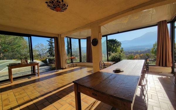 Maison à vendre    5 pièces •  Catllar