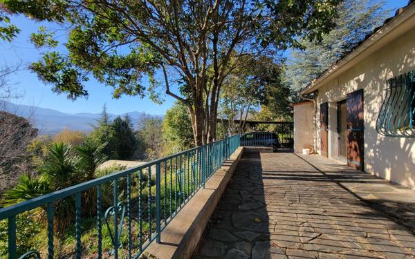 Maison à vendre    5 pièces •  Catllar