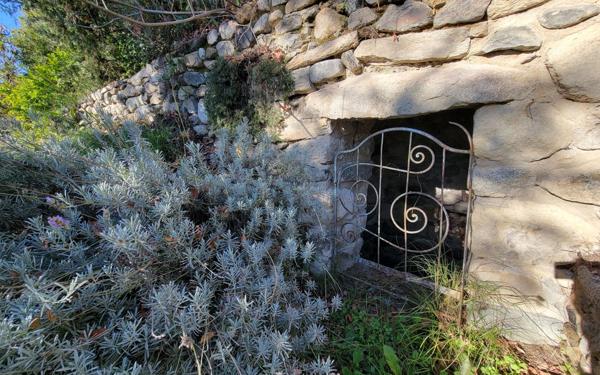 Maison à vendre    5 pièces •  Catllar