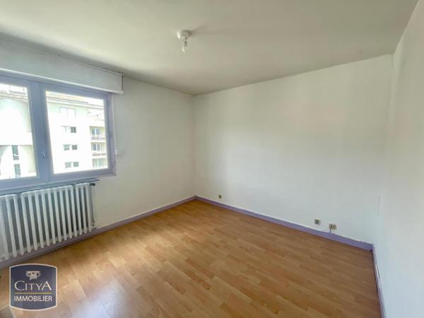 Appartement à louer 3 pièces 80.54m²