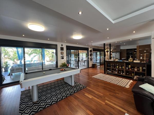 Propriete de 374 m²