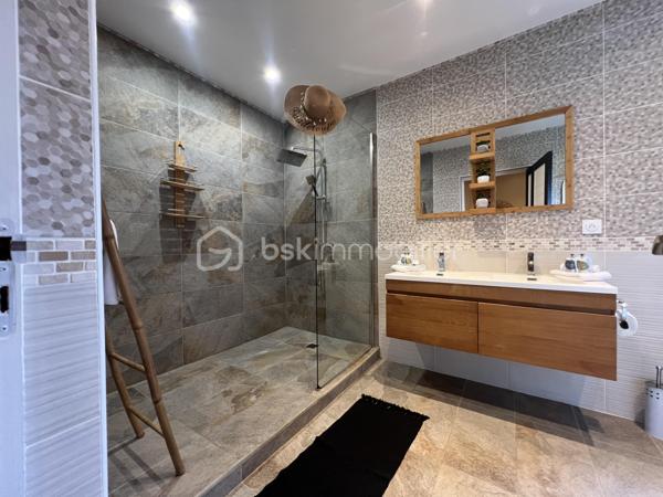 Propriete de 374 m²