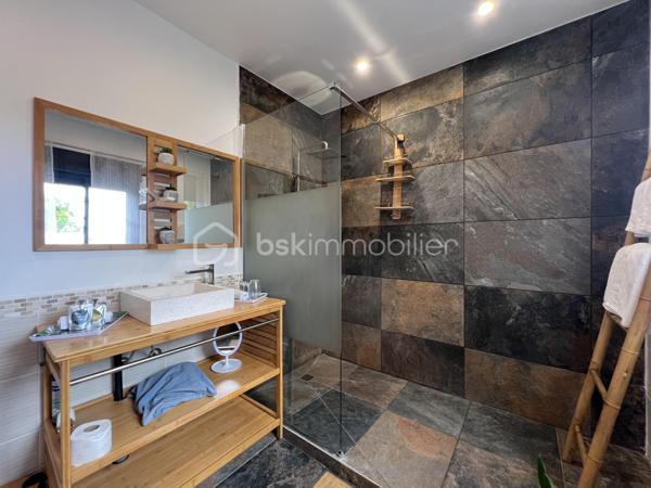 Propriete de 374 m²