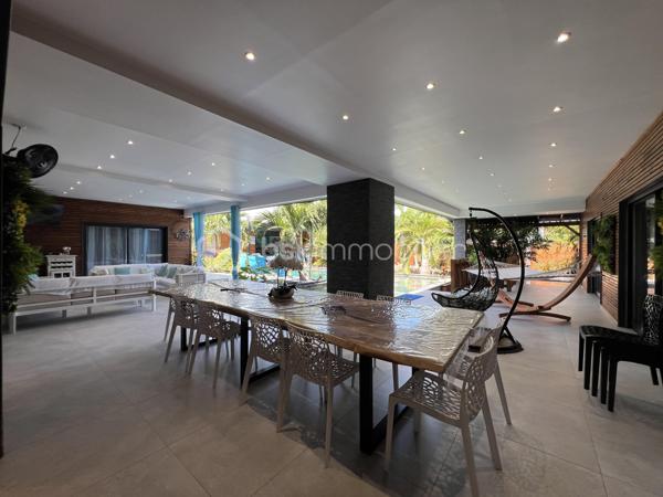 Propriete de 374 m²