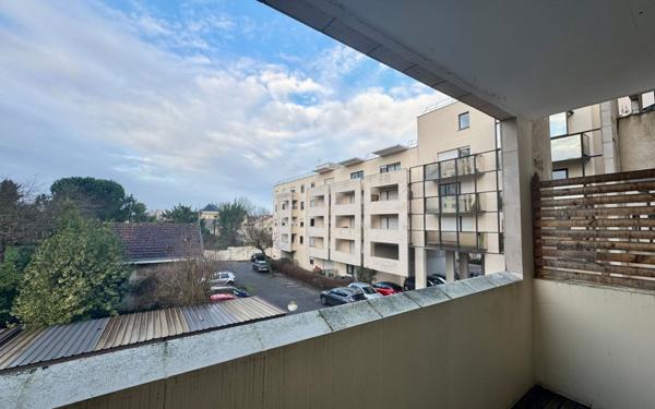 Appartement à vendre    4 pièces • 78 m2 Bordeaux