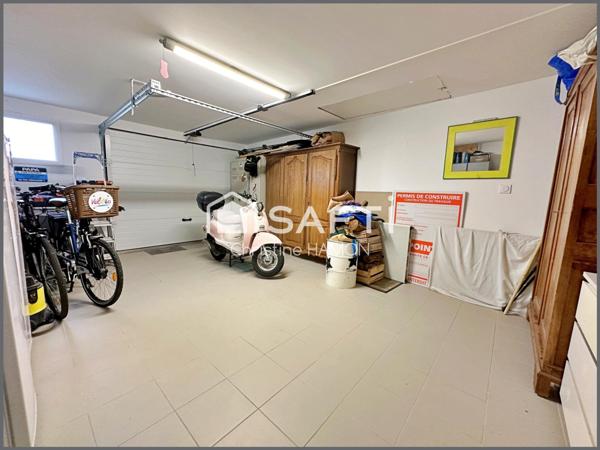 Maison de 2021 avec piscine et garage