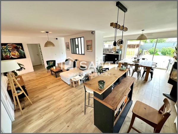 Maison de 2021 avec piscine et garage