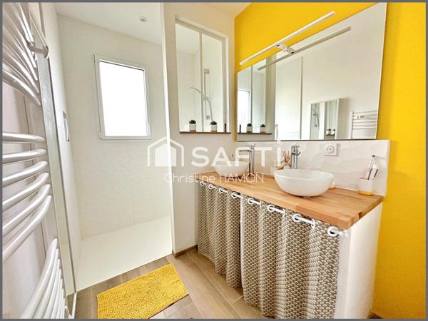 Maison de 2021 avec piscine et garage