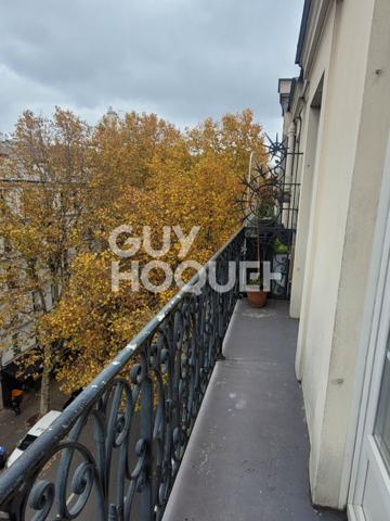 Grand 2 pièces 47.65 m2- PARIS 20 métro Pyrénées