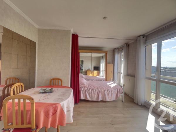 Appartement F1 à vendre  1 pièce - 29,69 m2 LE BOURGET - 93