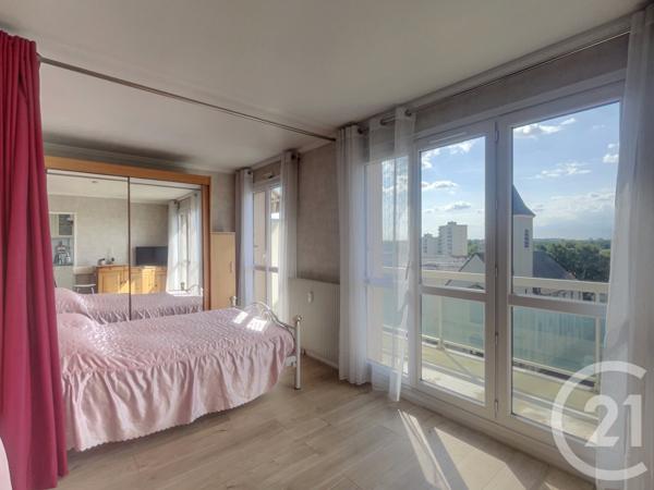 Appartement F1 à vendre  1 pièce - 29,69 m2 LE BOURGET - 93