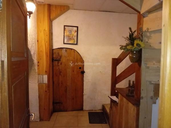 Vente                                                      Maison de ville
                        
                     4 pièces                      99 m2                     à Carmaux