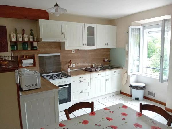 Vente                                                      Maison de ville
                        
                     4 pièces                      99 m2                     à Carmaux
