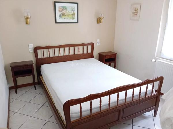 Vente                                                      Maison de ville
                        
                     4 pièces                      99 m2                     à Carmaux