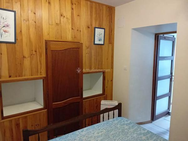 Vente                                                      Maison de ville
                        
                     4 pièces                      99 m2                     à Carmaux