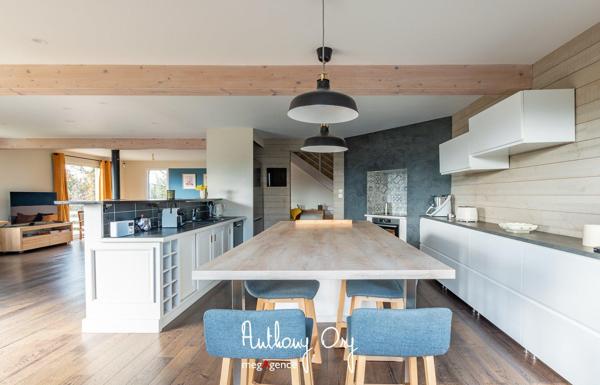 Maison à VIRE NORMANDIE, 14500 - 6 pièces 201m²