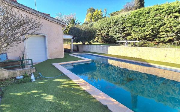 Maison à vendre    8 pièces • 207 m2 La Garde