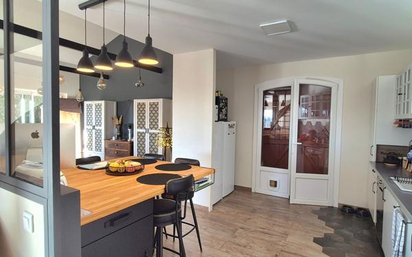 Maison à vendre    8 pièces • 207 m2 La Garde