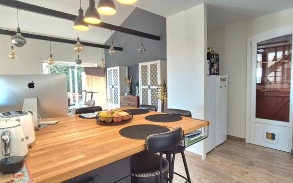 Maison à vendre    8 pièces • 207 m2 La Garde