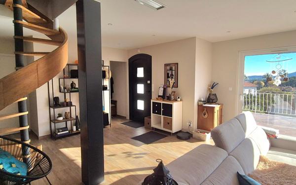 Maison à vendre    8 pièces • 207 m2 La Garde