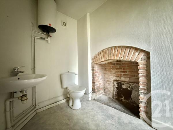 à vendre  56,75 m2 MOULINS - 03