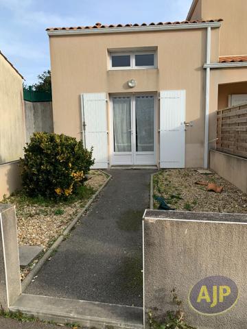 Vente maison La Roche Sur Yon : 108 000 € - AJP Immobilier La Roche-sur-Yon