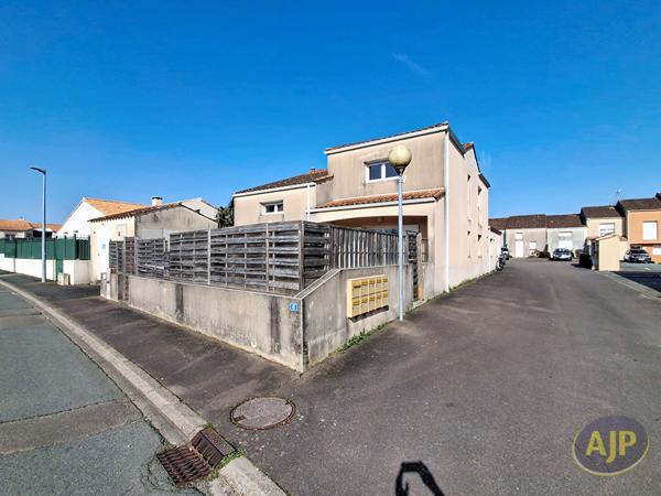 Vente maison La Roche Sur Yon : 108 000 € - AJP Immobilier La Roche-sur-Yon
