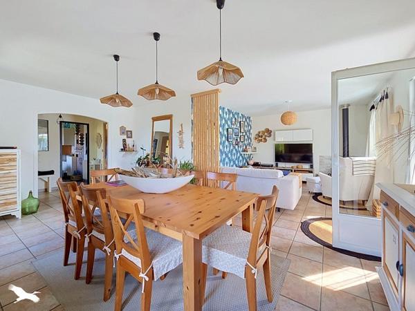 Maison à vendre 442 260 € Léognan 4 p 119 m² DPE C