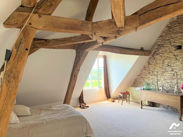 A VEZELAY, reconnu un des plus beaux villages de FRANCE, classé au patrimoine mondial de l’UNESCO,