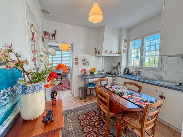 ROYAN - Maison de ville à fort potentiel ? Au coeur du centre-ville et à 800 m de la plage Royan