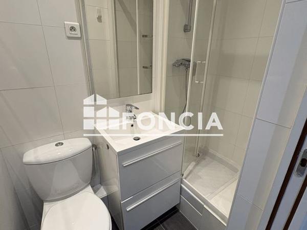 Location Studio 23.52 m² - 157 RUE DE JAVEL Paris 75015