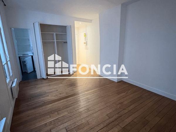 Location Studio 23.52 m² - 157 RUE DE JAVEL Paris 75015