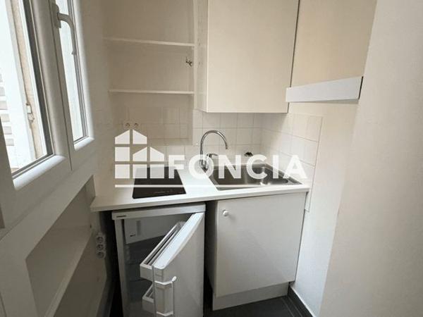Location Studio 23.52 m² - 157 RUE DE JAVEL Paris 75015