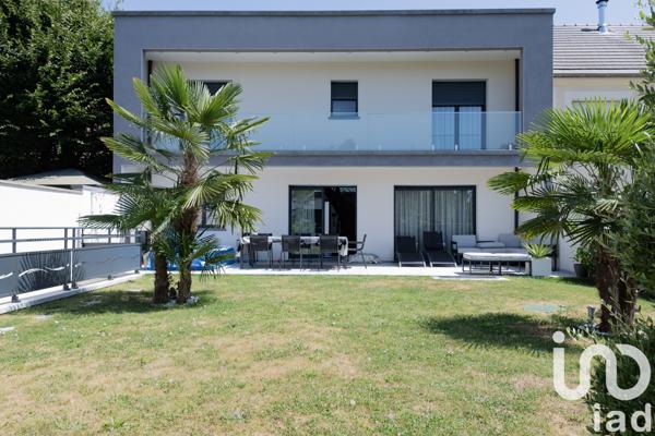 House for sale 7 rooms 205 m² Savigny-sur-Orge