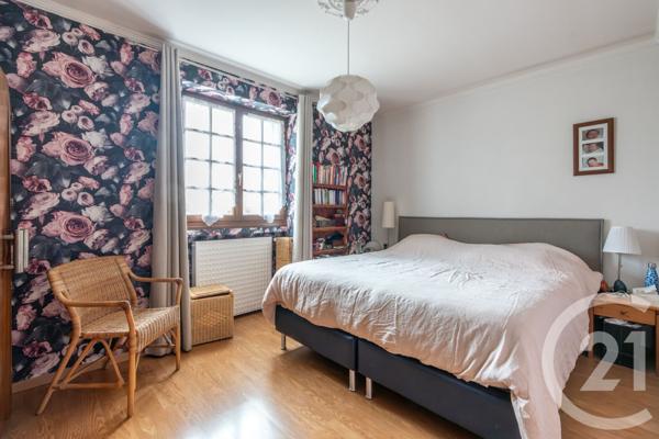 Maison à vendre  8 pièces - 167,64 m2 ST MAUR DES FOSSES - 94